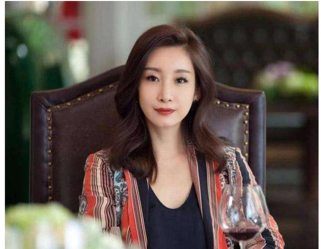 秦海璐婆婆：老公儿子均离世，儿媳孕期忍痛照顾，生活幸福也有泪