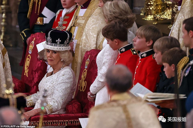 英国现任国王是谁，英国新任国王查尔斯简介（“70年太子”终于加冕成英国国王）