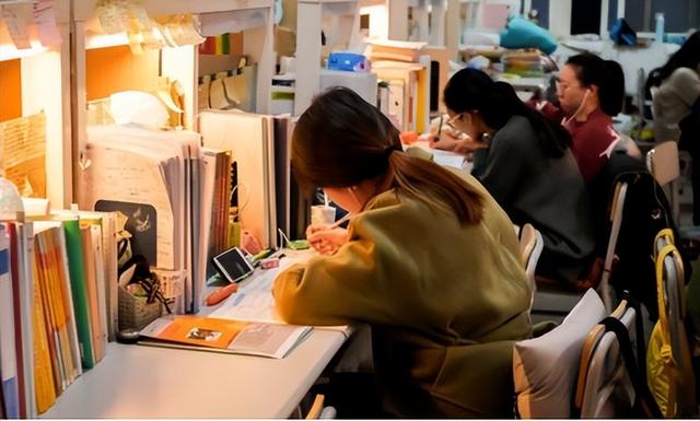 英语六级多少分过，大学英语六级通过率一般是多少（大学英语四六级达到这个分数）