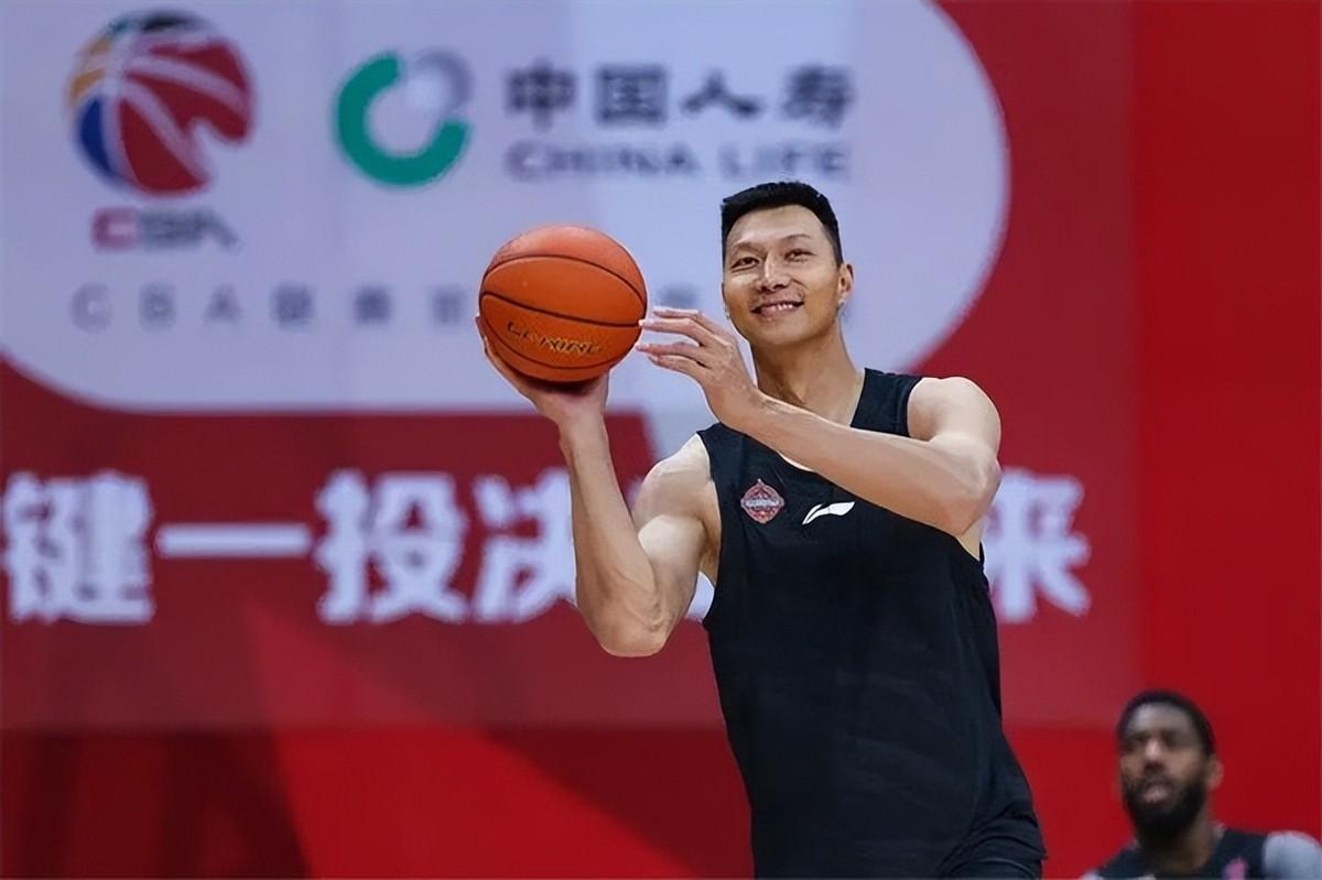 易建联个人资料简介，易建联个人资料介绍（她是易建联妻子）