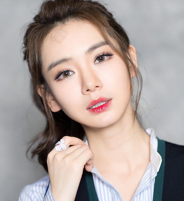 戚薇的儿子大曝光(戚薇二胎儿子跟妈妈姓)-三星百科