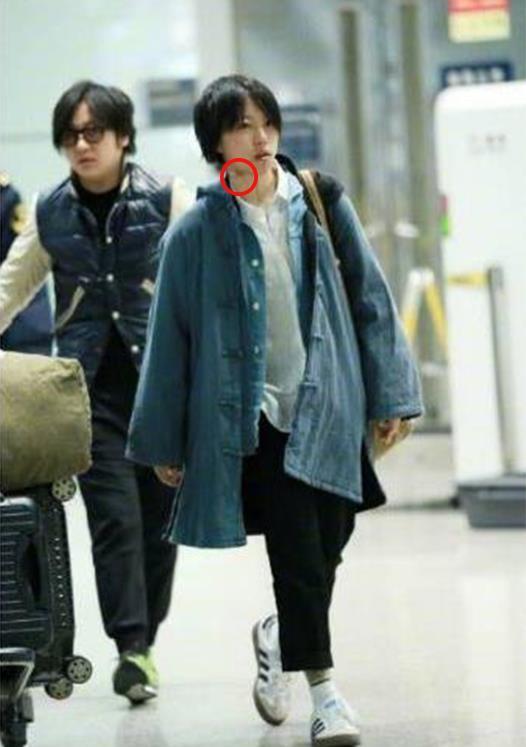“取向成谜”周冬雨：曾当众内涵马思纯，后与王菲女儿关系引非议