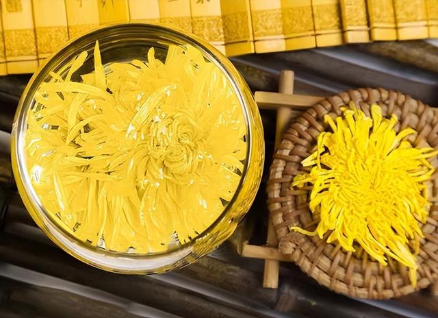 洛神花的功效与作用，洛神花和玫瑰花的功效与作用（建议常喝4款“养颜”茶）