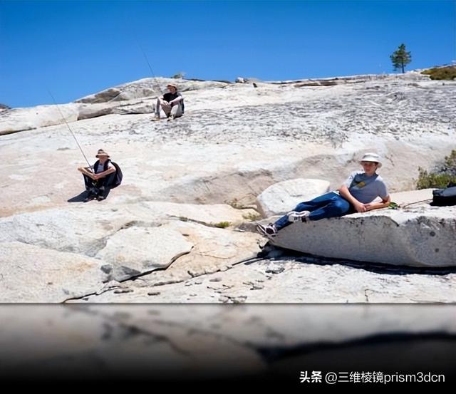 ps怎样将一个图片放到另一个图片上面，PS怎么添加一个图片叠加在另一个上面（使用案例：添加镜像效果）