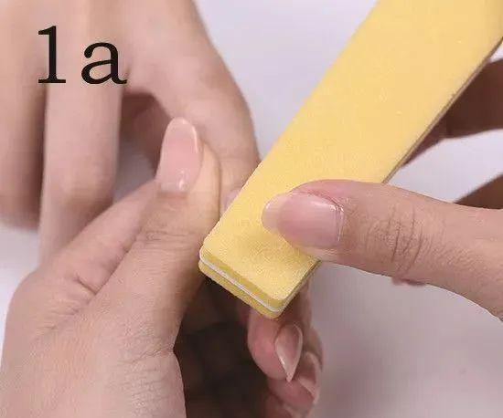 美甲怎么快速卸掉，怎么快速把美甲卸掉（最全的正确的涂甲油胶步骤——卸甲的操作步骤教程）