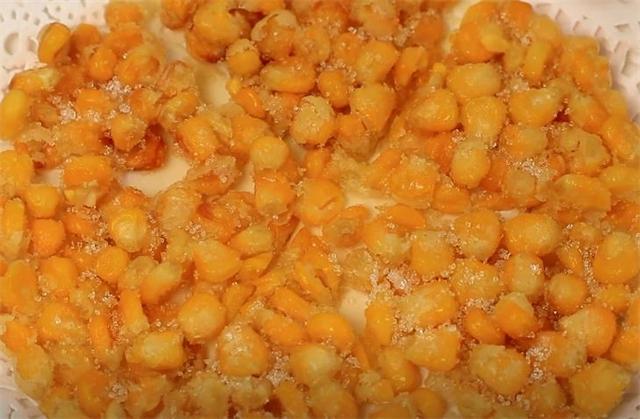 炒甜的玉米粒怎么做，怎样炒甜玉米粒好吃（玉米烙好吃有窍门）