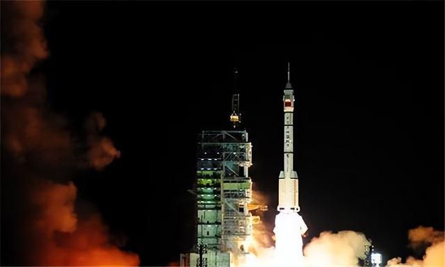 杨利伟的资料，杨利伟是什么人（杨利伟回忆火箭加速）