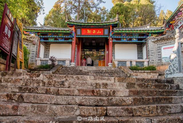 丽江古城有几个景点，丽江古城必去的几个景点（从绿意盎然到白雪皑皑）