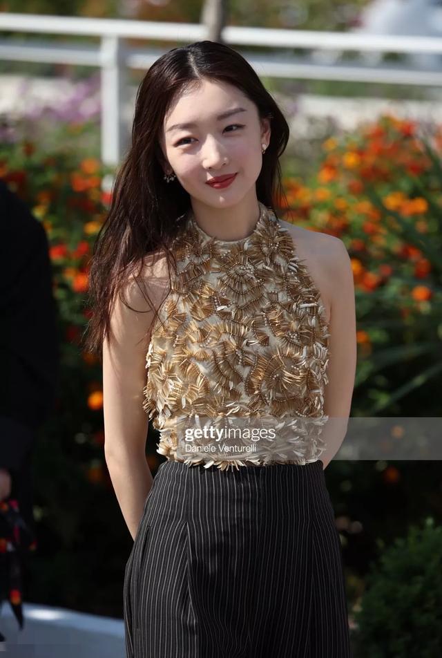 周冬雨多少岁了今年多大，32岁周冬雨被质疑面相变了