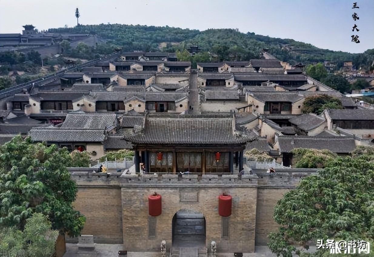 中国最高的建筑(武汉最高楼606大厦)