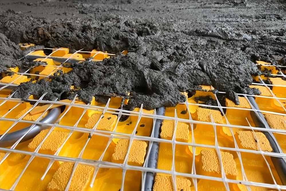 地暖价格多少一个平方，100平米地暖安装总费用多少（全包价不到15000元）