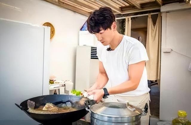 张亮个人资料，城固县张亮个人资料（33岁做两个孩子的爸爸）