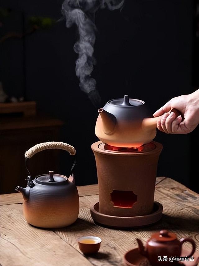 朱泥紫砂壶适合什么茶，紫砂朱泥壶适合泡什么茶（连茶具材质都不懂）