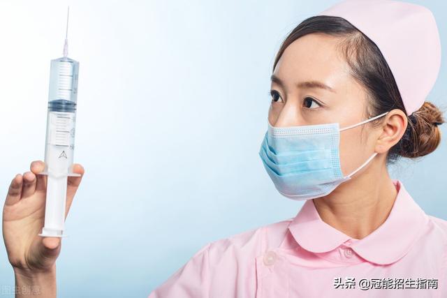 成都大学医护学院，成都医学院护理学学费（成都哪些卫校有护理专业）