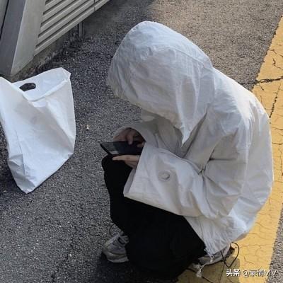 qq头像男生带字超拽，qq头像带字的男生（精选魅力十足的男生头像）