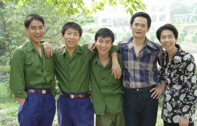 白百何出轨事件，白百何被曝出轨原因（被爆泰国当街揉臀）