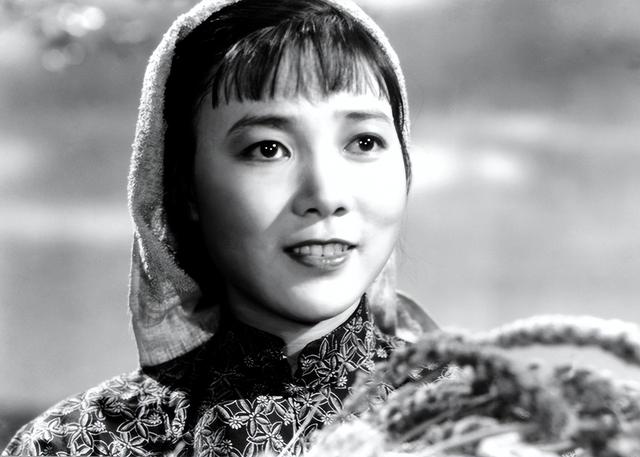 大陆女明星排行榜，中国女演员名单大全（给“22大明星”中12位女星演技排个名）
