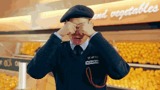 小孩眼睛红血丝是怎么回事，儿童眼睛红血丝怎么回事（眼里有红血丝是怎么回事）