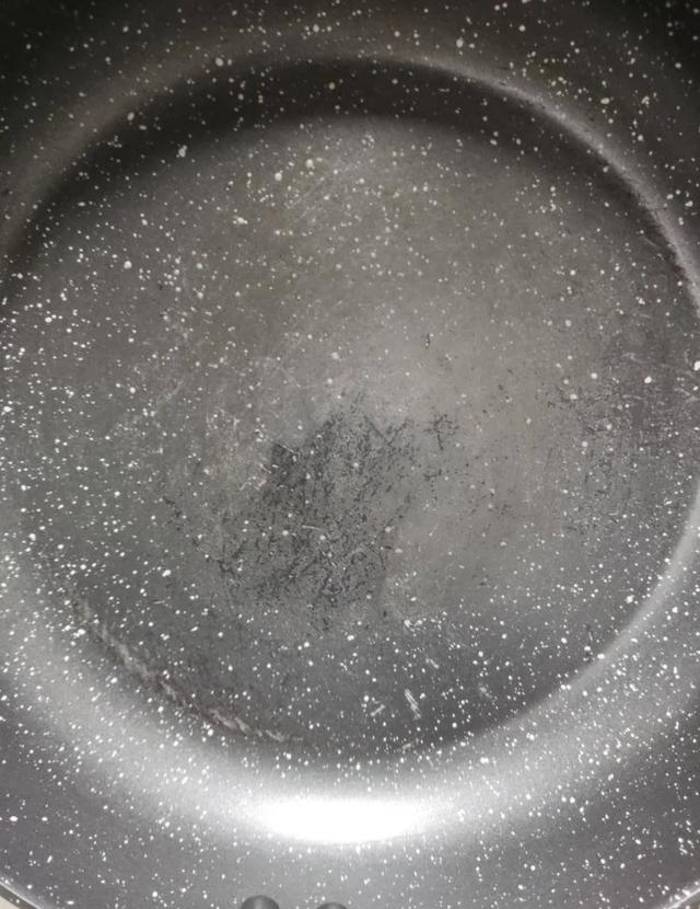 珐琅锅为什么不建议买，珐琅锅为什么不建议购买（我发现厨房里有3种“锅子”不实用）