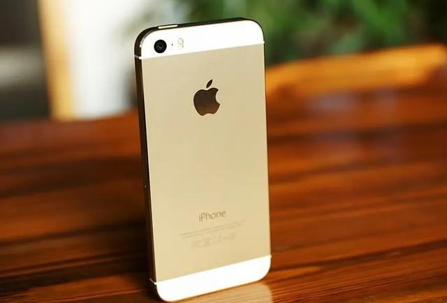 苹果8是哪年上市的，苹果8什么时候上市（历代iPhone特殊配色回顾）