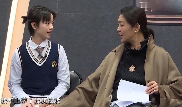 李庚希在哪上大学，李庚希哪个大学毕业的（低情商边程北电第一,李庚希落榜没读大学,艺考后鲜肉小花命运如何）