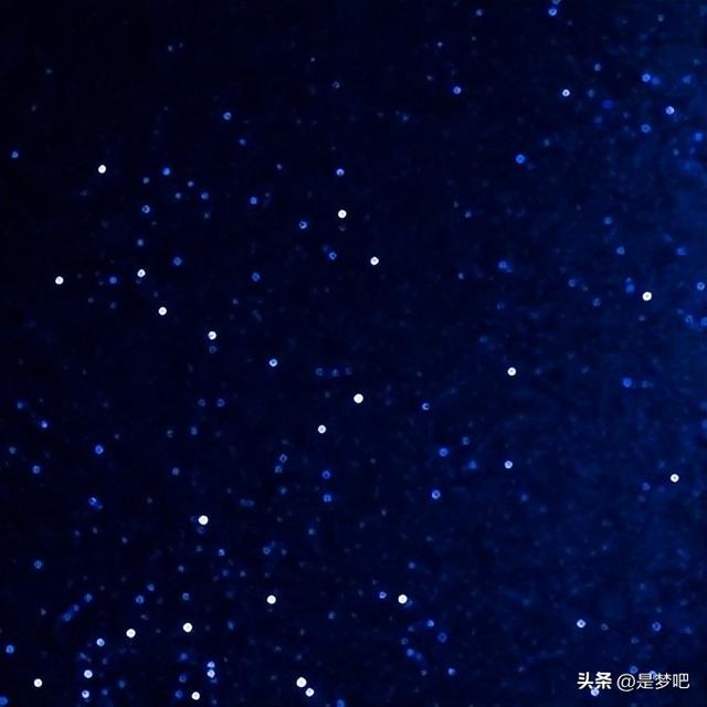 摩羯座男人心中美女的4项标准，摩羯男赞美一个女人（12星男眼中的完美爱人是啥样的）