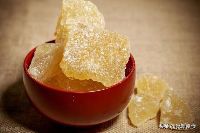 冰糖有保质期吗，冰糖保质期是多久（原来黄冰糖跟白冰糖的区别这么大）