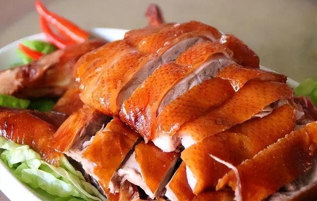 昆明特产美食，昆明特产有哪些土特产（云南昆明最著名的八大特色美食）