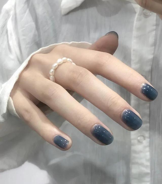 美甲单色款式图片，好看纯色美甲款式盘点（美甲♥温柔纯色系）