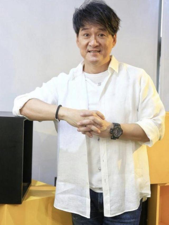 周华健个人资料，61岁周华健美国开演唱会