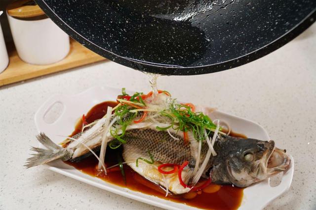 夏天可以吃羊肉吗，夏天可以吃羊肉吗 夏天清炖羊肉怎样做（建议少吃猪肉羊肉）