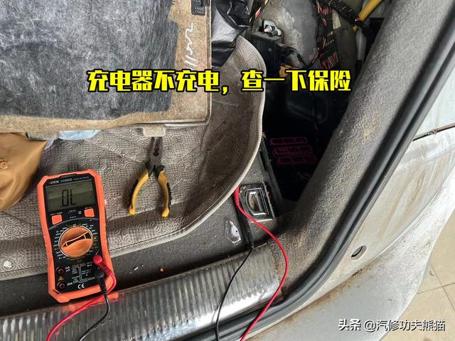 奥迪多少公里保养一次，奥迪a4大保养需要多少钱（奥迪Q5这么彻底的换油大保养）