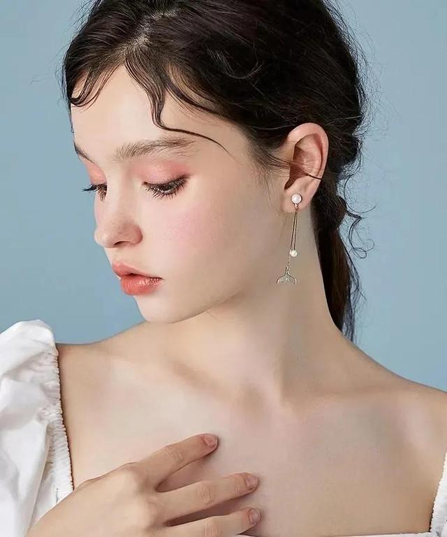 另类欧美：ihateu，微信头像，另类欧美：ihateu（欧美头像‖活在当下）