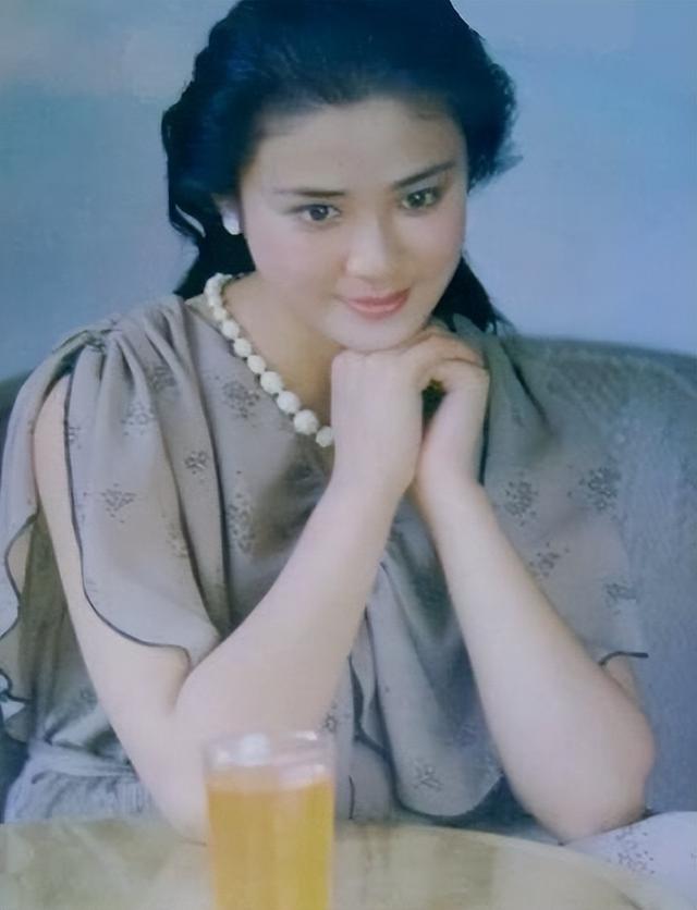 最美妲己傅艺伟为何自甘堕落，从“最美妲己”到“阶下囚”