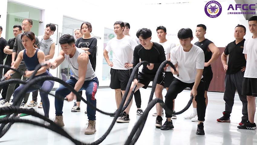 学健身教练哪个学校好（健身学院该选择哪家呢）