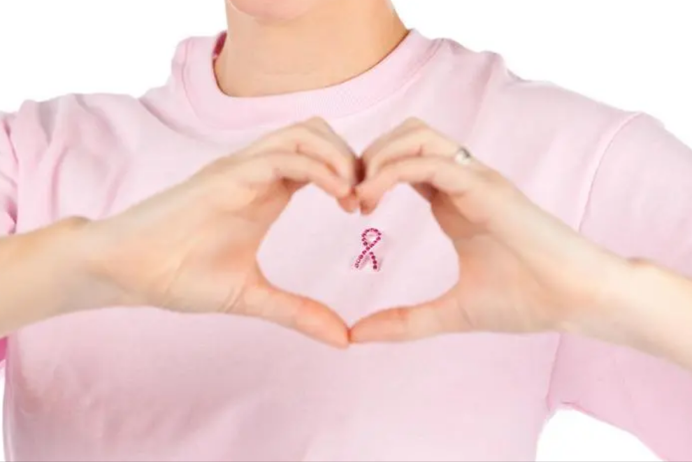 刚怀孕乳房症状图(女性乳晕颜色会一成不变吗) - 乐宝宝贝