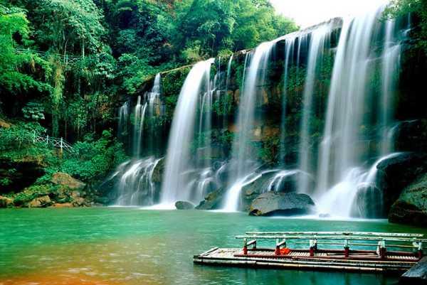 贵州旅游十大景点，贵州旅游十大景点排名千户苗寨（贵州十大冷门景点）