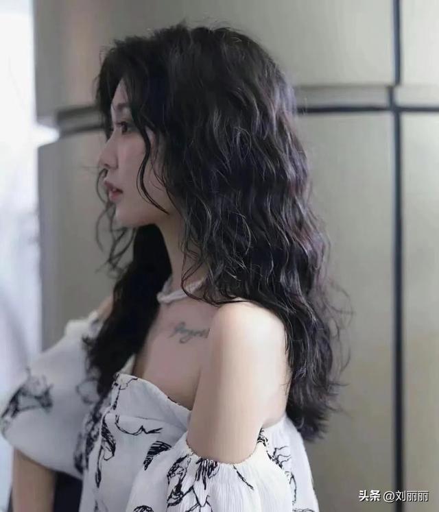 今年流行的发型女，今年流行的发型女30岁（最美15款送给大家）