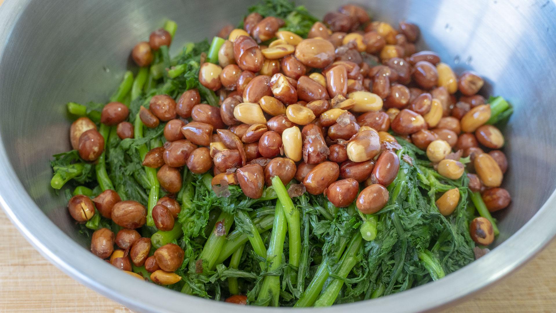 推荐视频【凉拌茼蒿】03 食材清单 00茼蒿1把,花生200克,生抽