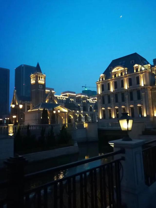 大连威尼斯水城，大连威尼斯水城门票价格（《辽宁大连东方威尼斯水城》）