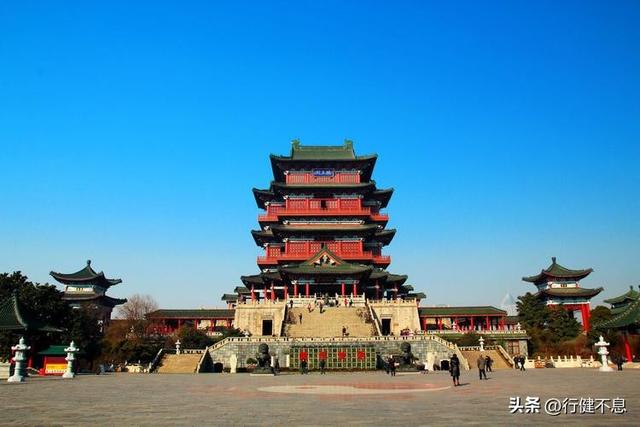 海内存知己天涯若比邻的作者是谁，海内存知己天涯若比邻作者出自哪（一代神童王勃最著名的八首诗）