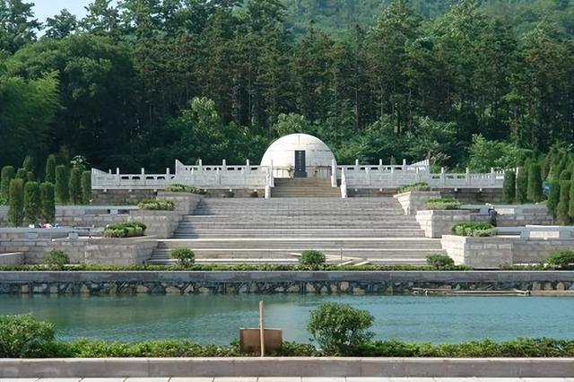 81年是什么命，81年属什么（81年邓小平收到陈独秀后人来信）