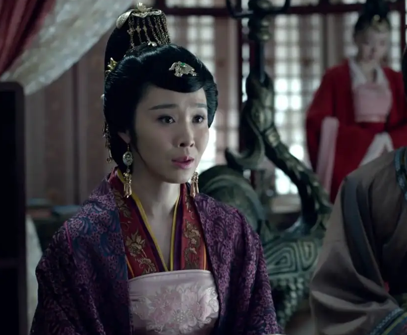 06,陈丽娜饰演:石晶