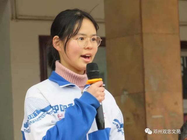 中考口号霸气押韵，2022初三中考励志口号霸气押韵句子（奋斗百日争朝夕）