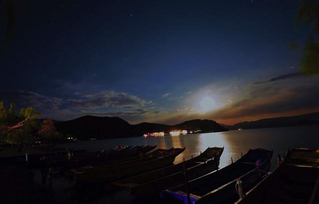 几月份去泸沽湖旅游好，去泸沽湖旅游哪个时间最合适（我被泸沽湖圈粉了）