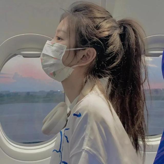 优质侧脸女头，微信头像，优质侧脸女头（头像，侧颜也很美的女孩子）