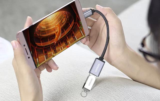 怎样把手机里的照片传到电脑里，怎样把手机里的照片传到u盘里（怎样快速存到U盘或电脑里）