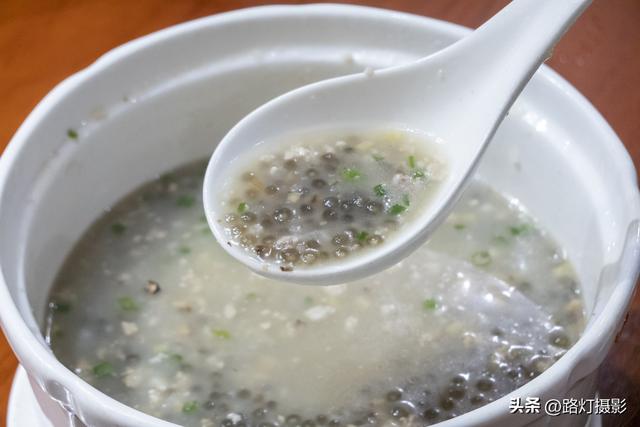 江西赣州有什么好吃的特色美食，尤其这几道菜游客大呼过瘾