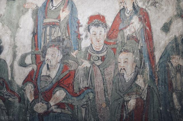 房间里为什么会飞出小蛾，房间里出现小飞蛾是什么原因（民间故事《夺服仙丹》）