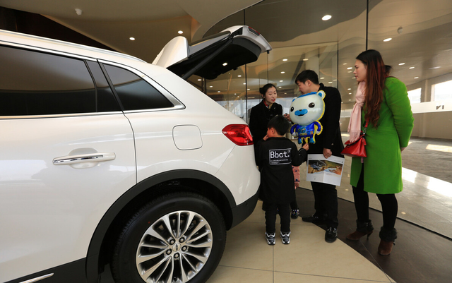 信用卡分期买车优点有哪些，买车用信用卡分期好还是车贷好（4S店离职销售总结出5条买车铁律）